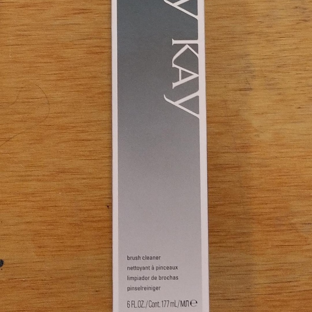 Mary Kay Brush Cleaner